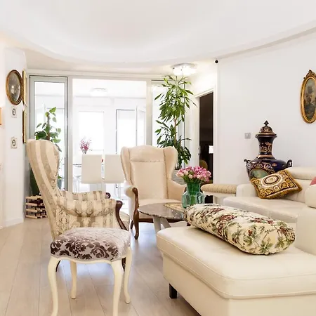 Luxury Sara Lejlighed