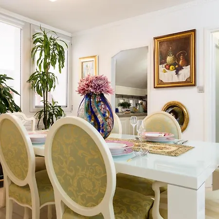 Luxury Sara Apartment