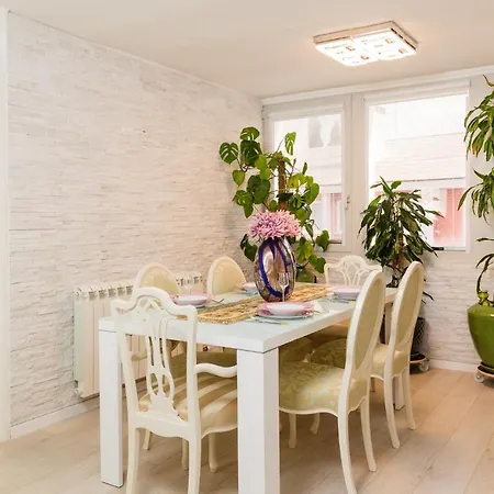 Luxury Sara Apartment