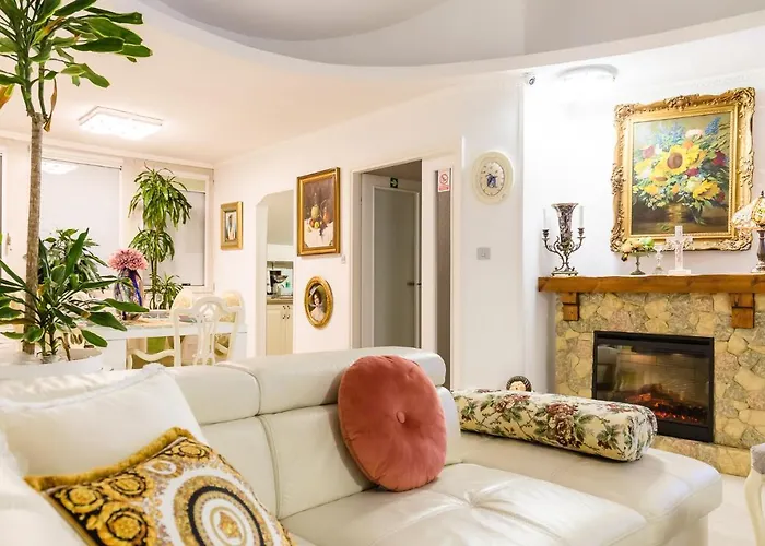 아파트 Luxury Sara 우마그